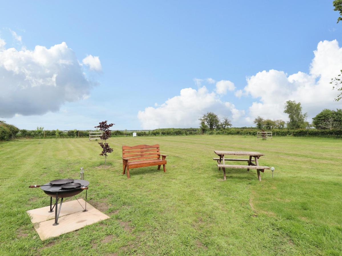 Honeybee Lodge Woodhall Spa Kültér fotó